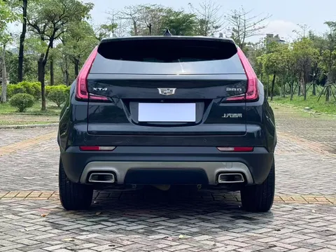 Cadillac XT4