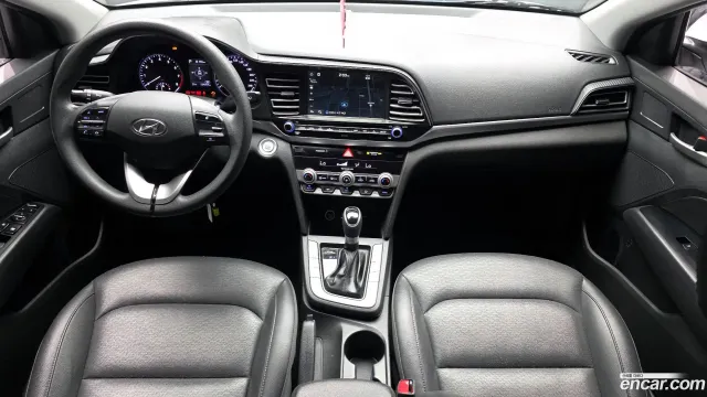 Hyundai Elantra (Avante)