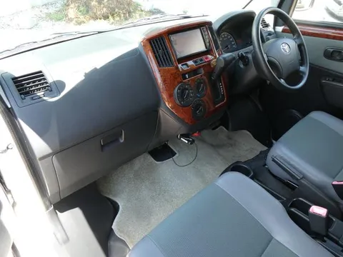 Toyota TownAce Van