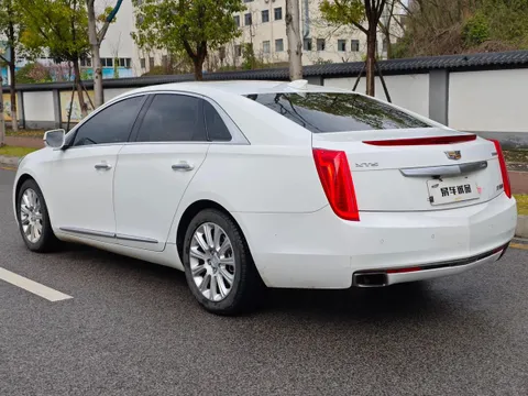 Cadillac XTS