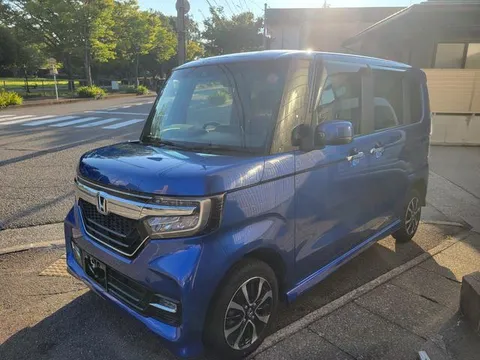 Honda N-BOX Custom