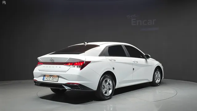Hyundai Elantra (Avante)