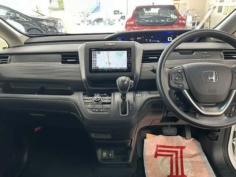 Honda Freed Plus
