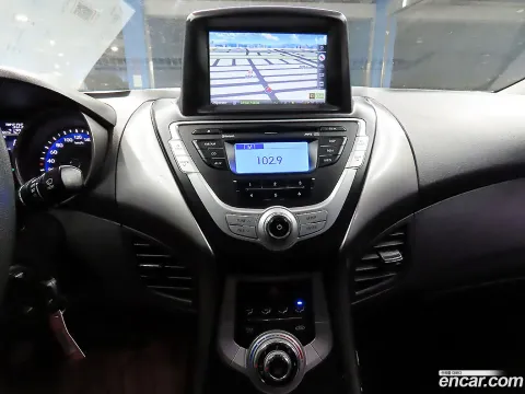 Hyundai Elantra (Avante)