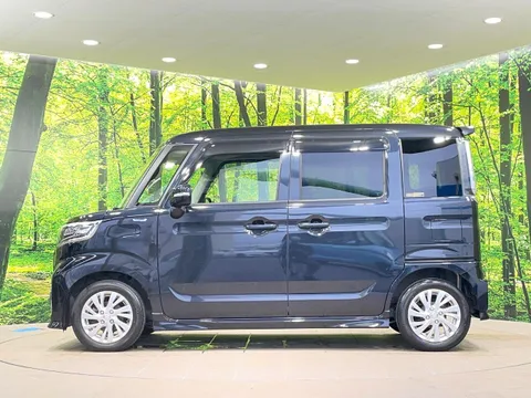 Suzuki Spacia Custom