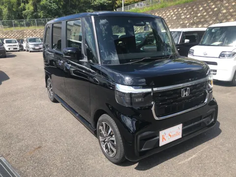 Honda N-BOX Custom