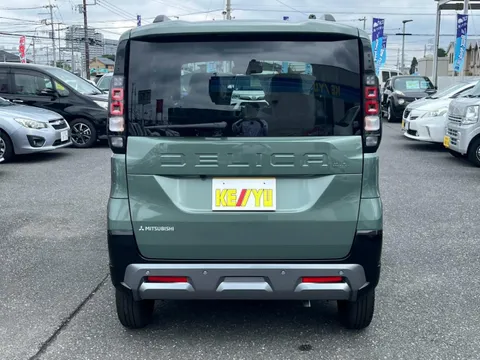 Mitsubishi Delica Mini