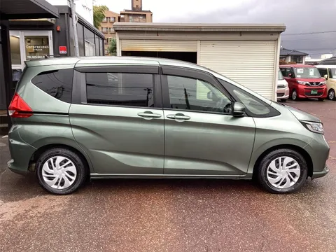 Honda Freed Plus