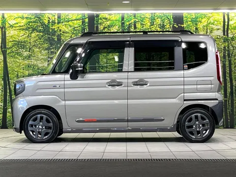 Suzuki Spacia Gear