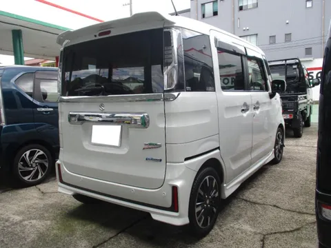 Suzuki Spacia Custom