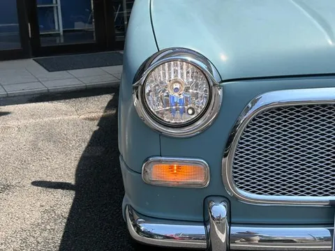Daihatsu Mira Gino