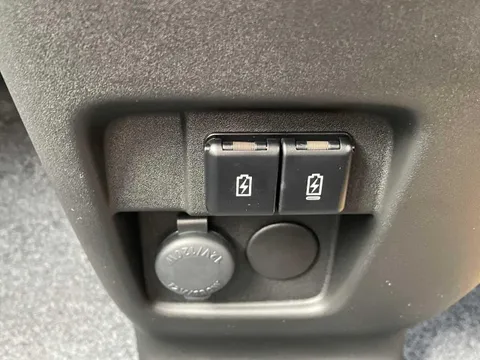 Suzuki Spacia Base
