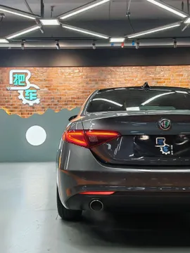 Alfa Romeo Giulia