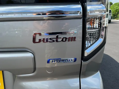 Suzuki Spacia Custom