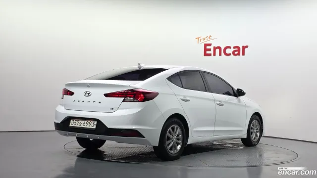 Hyundai Elantra (Avante)