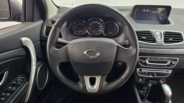 Renault SM3
