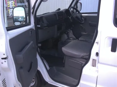 Mitsubishi Minicab Van