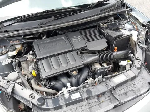 Mazda Verisa