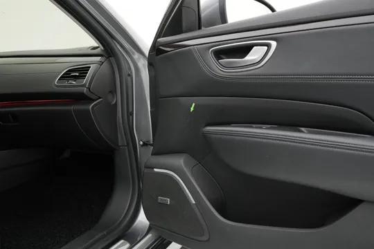 Renault Talisman (SM6)