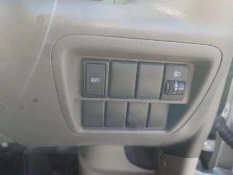 Mitsubishi Minicab Van