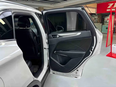 Lincoln MKC