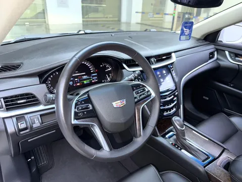 Cadillac XTS