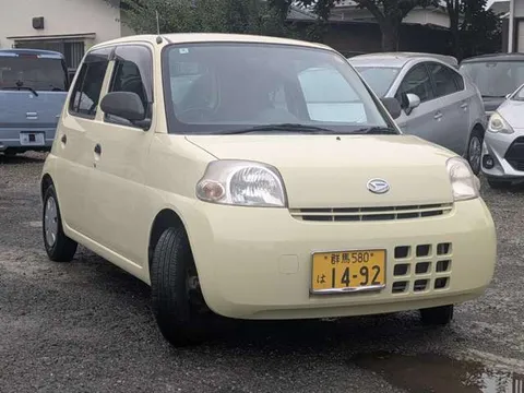 Daihatsu Esse