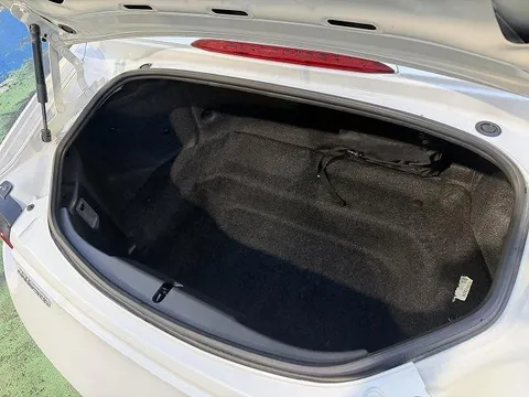 Mazda MX-5 (Roadster)