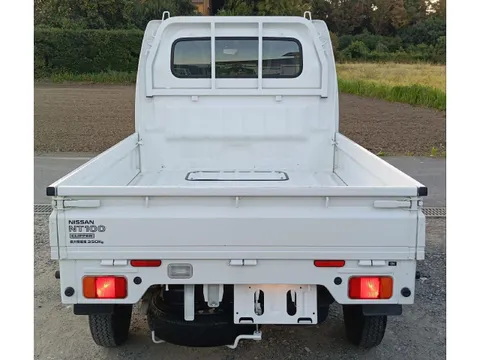 Nissan Clipper Truck
