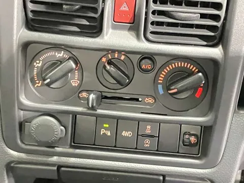 Nissan Clipper Truck