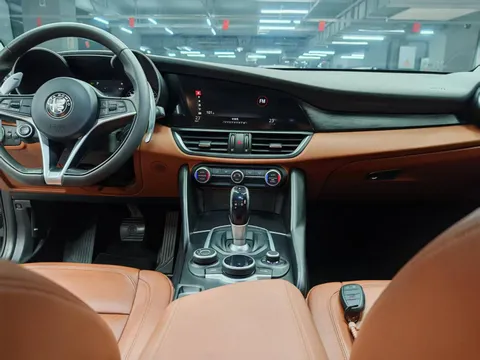 Alfa Romeo Giulia