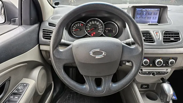 Renault SM3