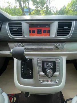Maxus G10