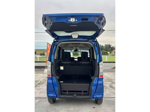 Honda N-BOX Plus