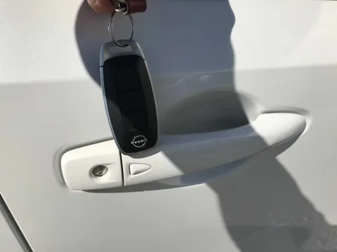 Nissan Note Aura