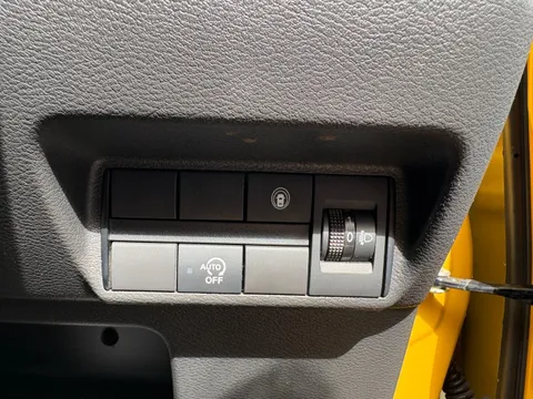 Mitsubishi eK X
