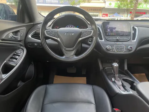 Chevrolet Malibu XL