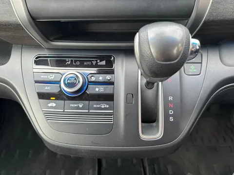 Honda Freed Plus