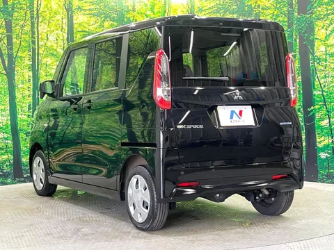 Mitsubishi eK Space