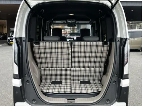 Honda N-BOX Joy