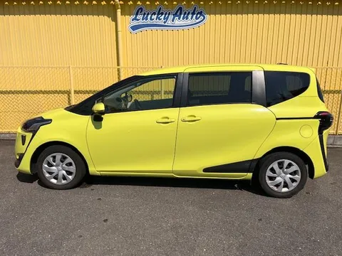 Toyota Sienta