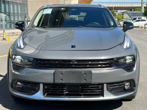 Lynk & Co Lynk & Co 02