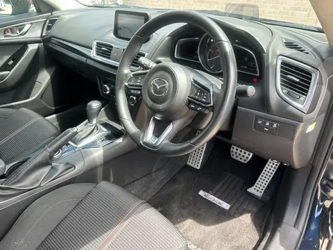 Mazda Axela Sport