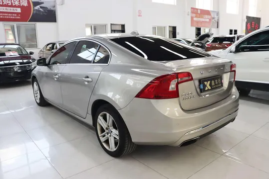 Volvo S60