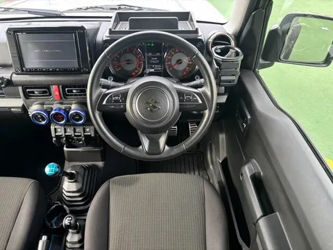 Suzuki Jimny Sierra