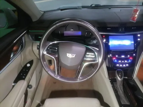 Cadillac XTS