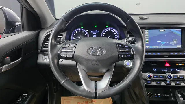 Hyundai Elantra (Avante)