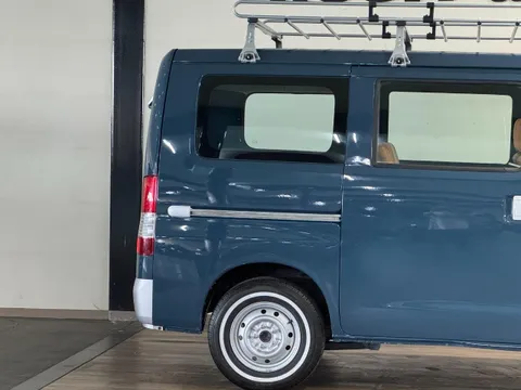 Toyota TownAce Van