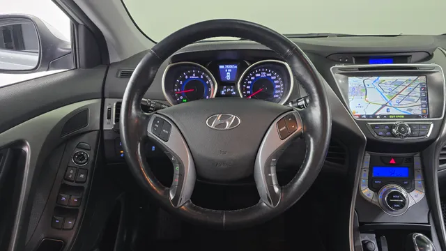 Hyundai Elantra (Avante)