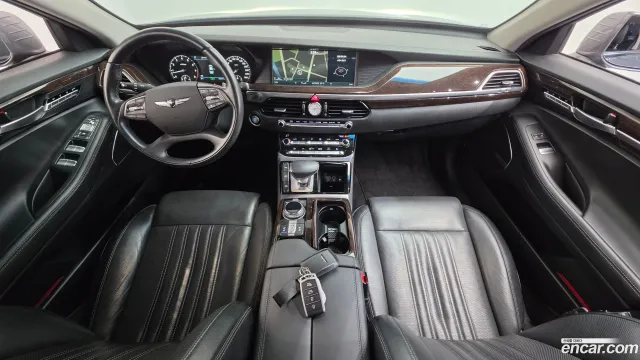 Genesis G90 (EQ900)